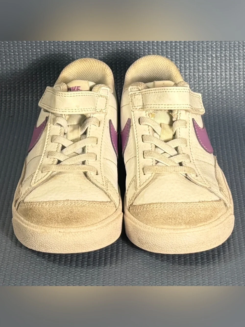 Nike Blazer Low '77 'White Rush Fuchsia' Sneakers Kid’s Size 13C